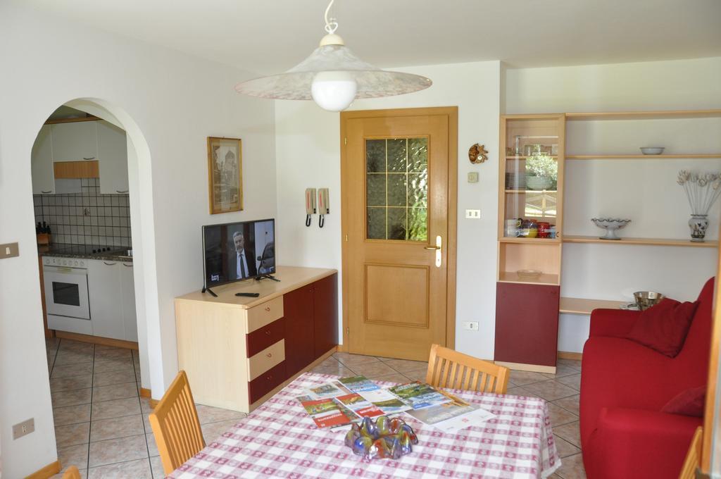 Casa Guido E Laura Apartment Pozza di Fassa Ngoại thất bức ảnh