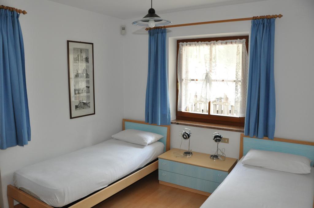 Casa Guido E Laura Apartment Pozza di Fassa Ngoại thất bức ảnh